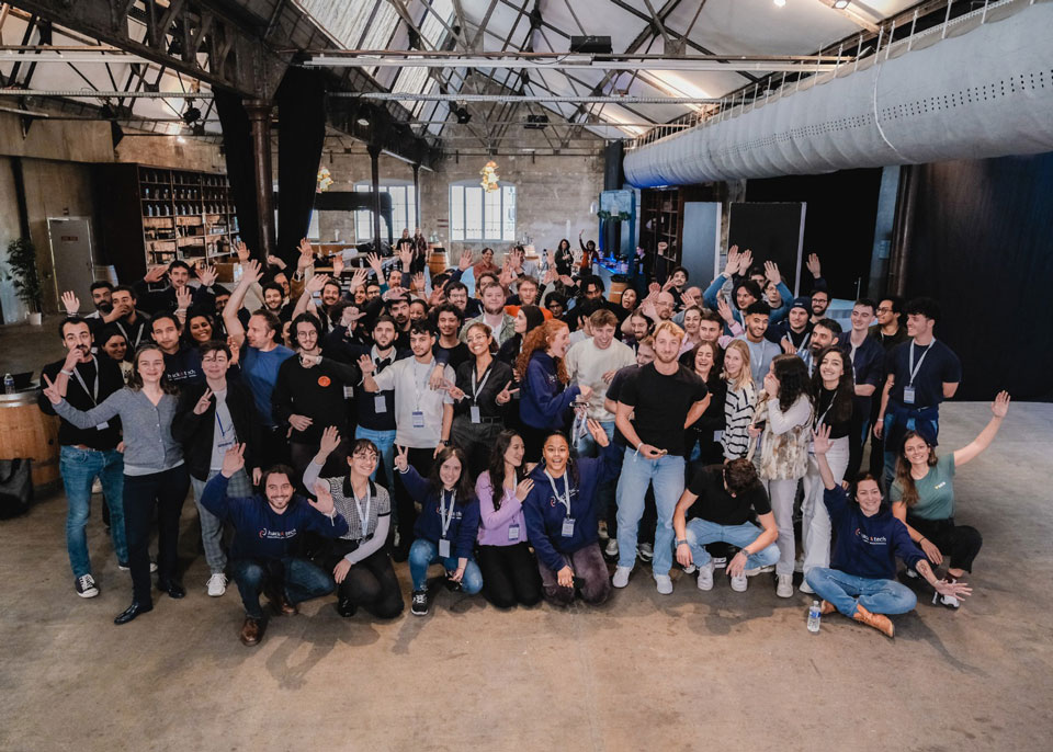 Plongée dans l'univers du hackAtech avec les 3 projets gagnants ...