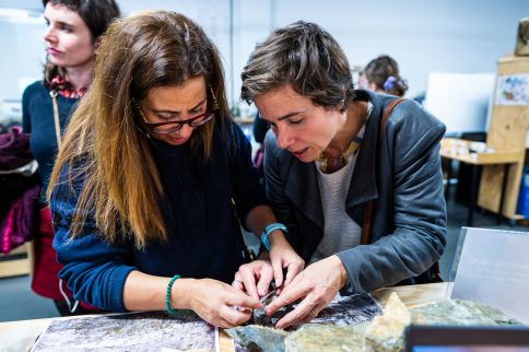 Photo Comprendre les premiers outils avec Archéosciences Bordeaux © Gautier Dufau - université de Bordeaux