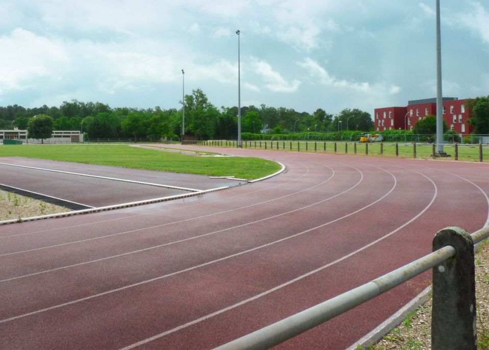 Les pistes d'athlétismes sur le campus Rocquencourt ont également fait l'objet d'une rénovation © Olivier Got - université de Bordeaux