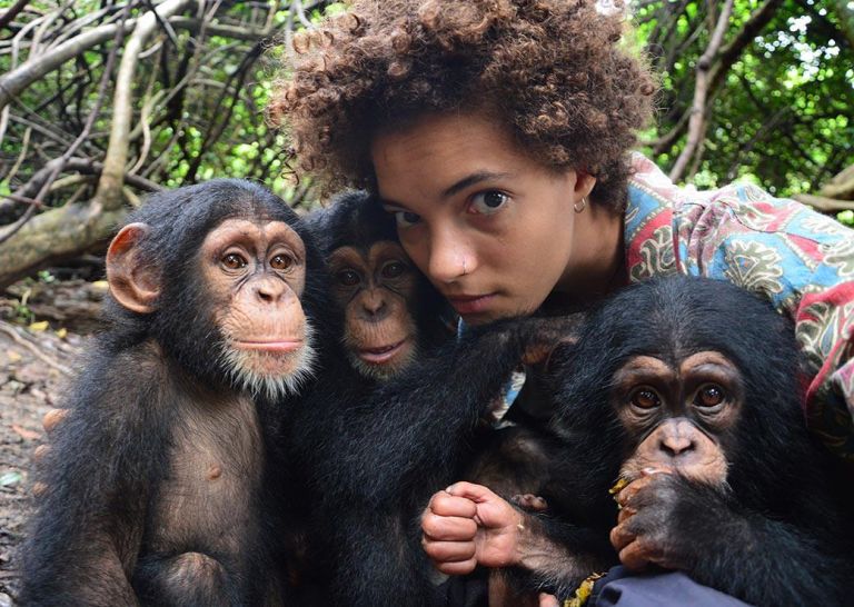 Photo Lola, étudiante à l'université en césure, partie faire du volontariat au sein d'une réserve de singes ©DR