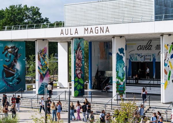 Photo : Campus Montesquieu © Gautier Dufau