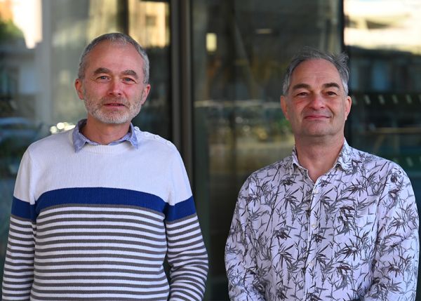 Photo : The CAP-BIOSPACE project is led by researchers Jean-Luc Morel and Jean-François Quignard © University of Bordeaux