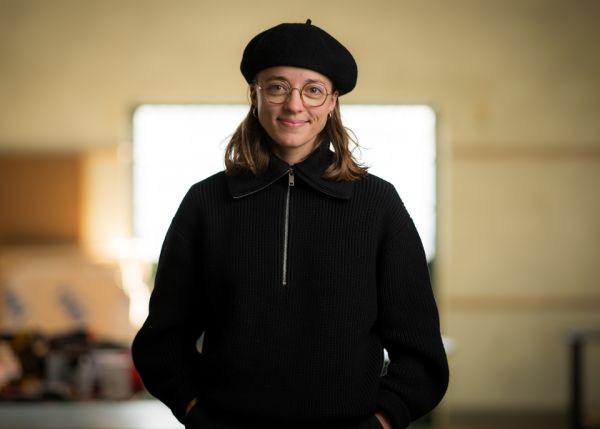 Photo : Architect Emma Penot, specialist in resilient housing © Gautier Dufau