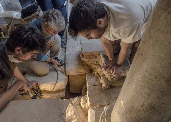 Photo : Le Chaînon Manquant est une association étudiante du master Archéologie, sciences pour l'archéologie de l'université de Bordeaux  © Olivier Got