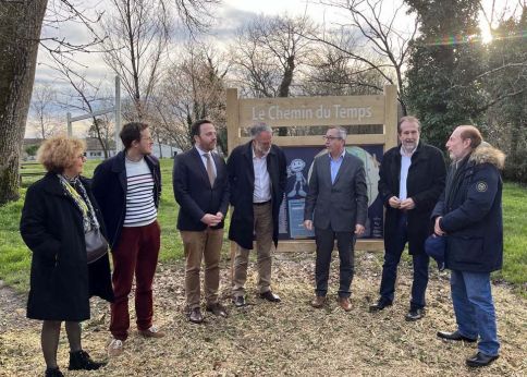 Photo Les représentants de la ville de Talence et de l'université de Bordeaux lors de l'inauguration* © université de Bordeaux