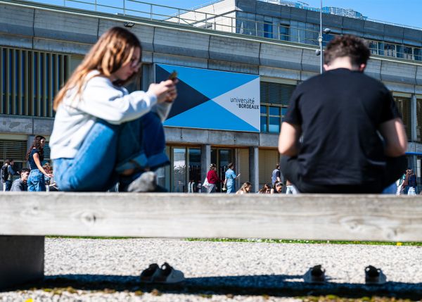 Photo : Campus Carreire à Bordeaux © Gautier Dufau