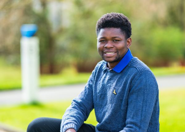 Photo : Rock Kisito Bayala ©Gautier Dufau