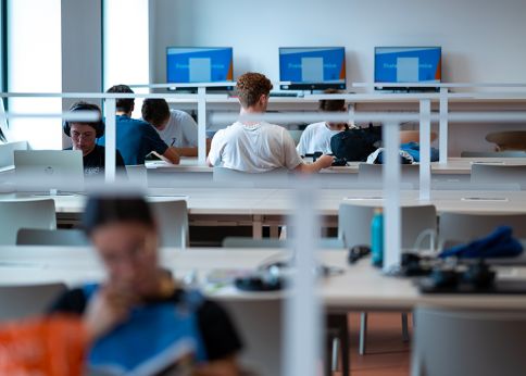 Photo La bibliothèque numérique © Gautier Dufau