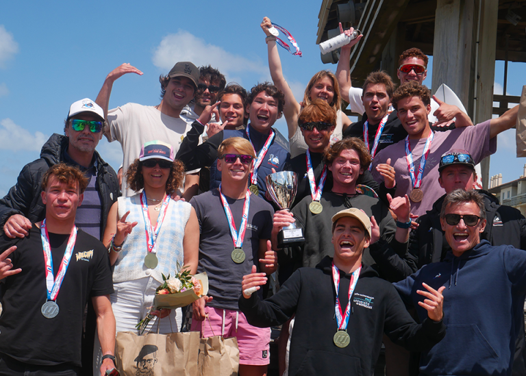 Photo : Equipe de surf de l'ASUBx @Léa Vergès