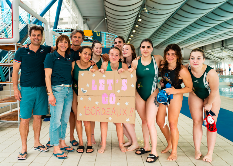 Photo : Equipe de water-polo de l'ASUBx, vice championne de France @Mina Boudiaf